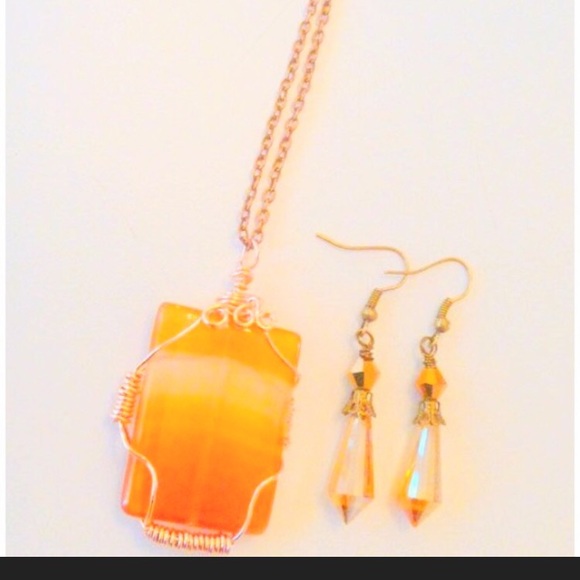 Carnelian cooper wire wrapped necklace earrings - Picture 2 of 4